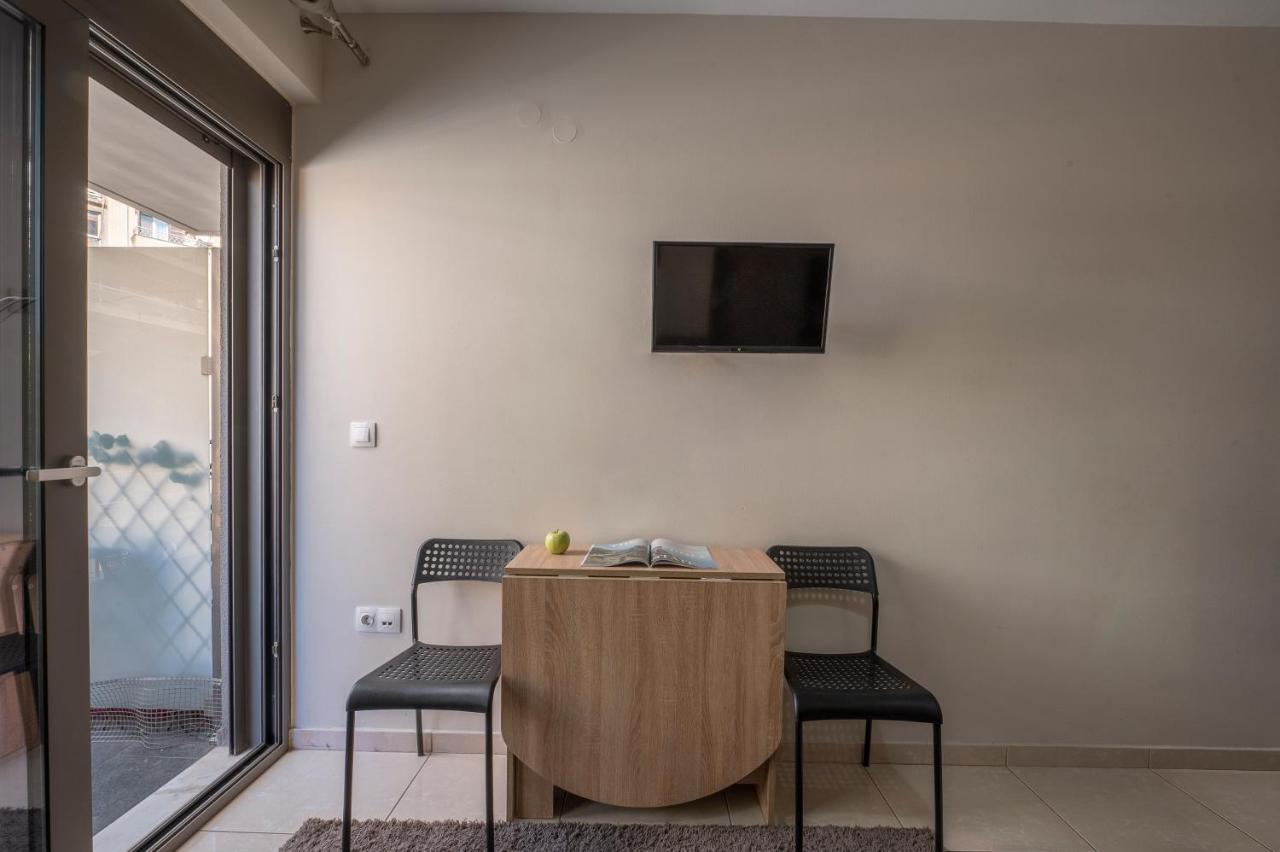 Kolomvou New Building Flat Apartment เทสซาโลนิกิ ภายนอก รูปภาพ