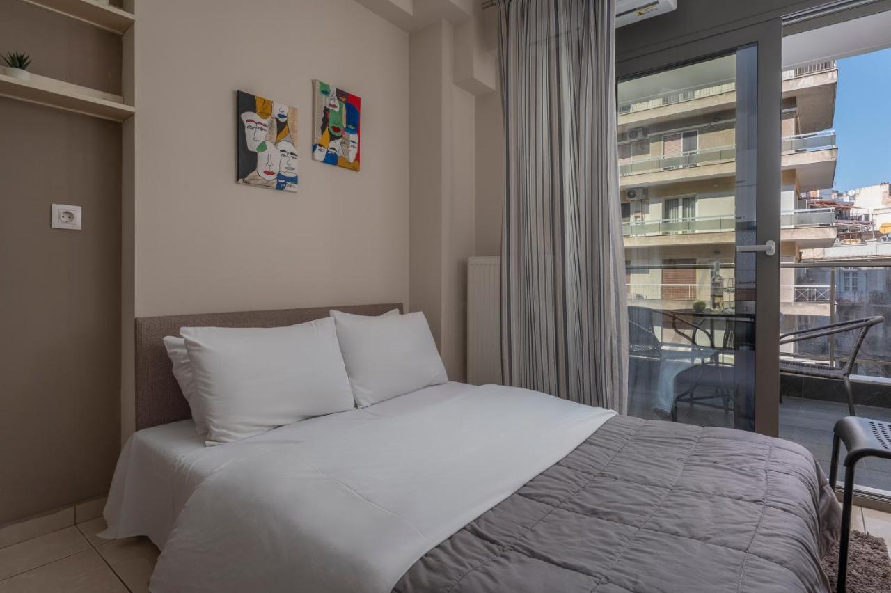 Kolomvou New Building Flat Apartment เทสซาโลนิกิ ภายนอก รูปภาพ